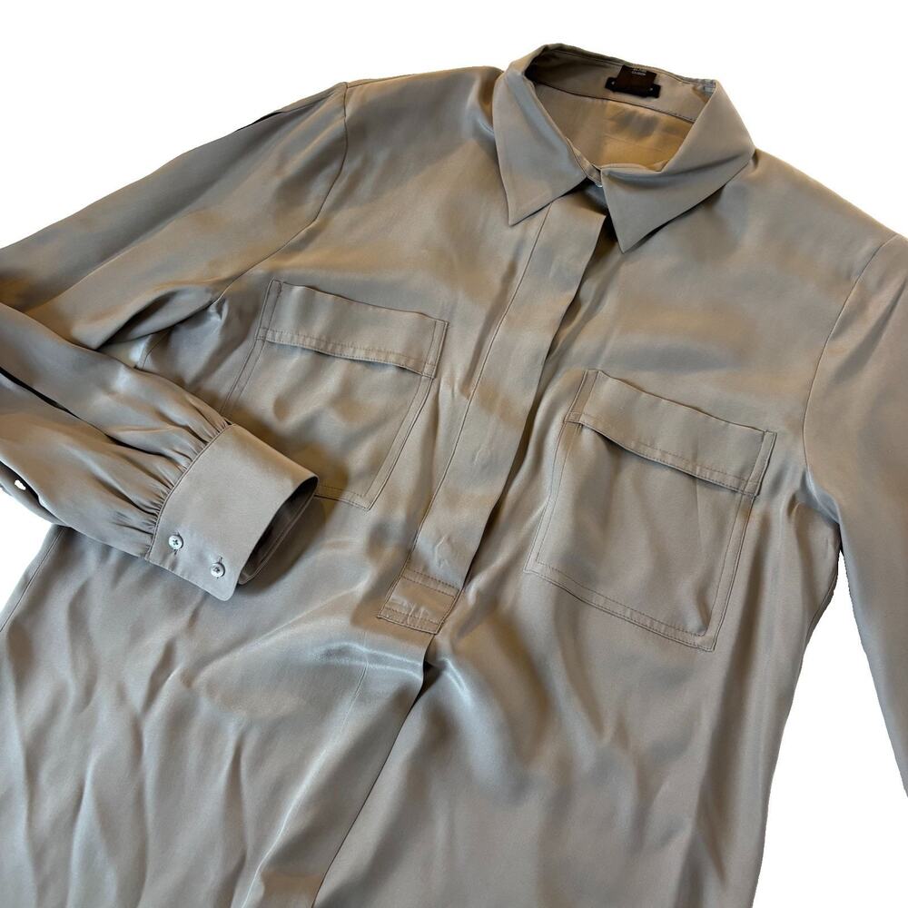 Club Monaco 100% Silk Taupe Cargo Pockets Popover Blouse Women’s Small Luxury